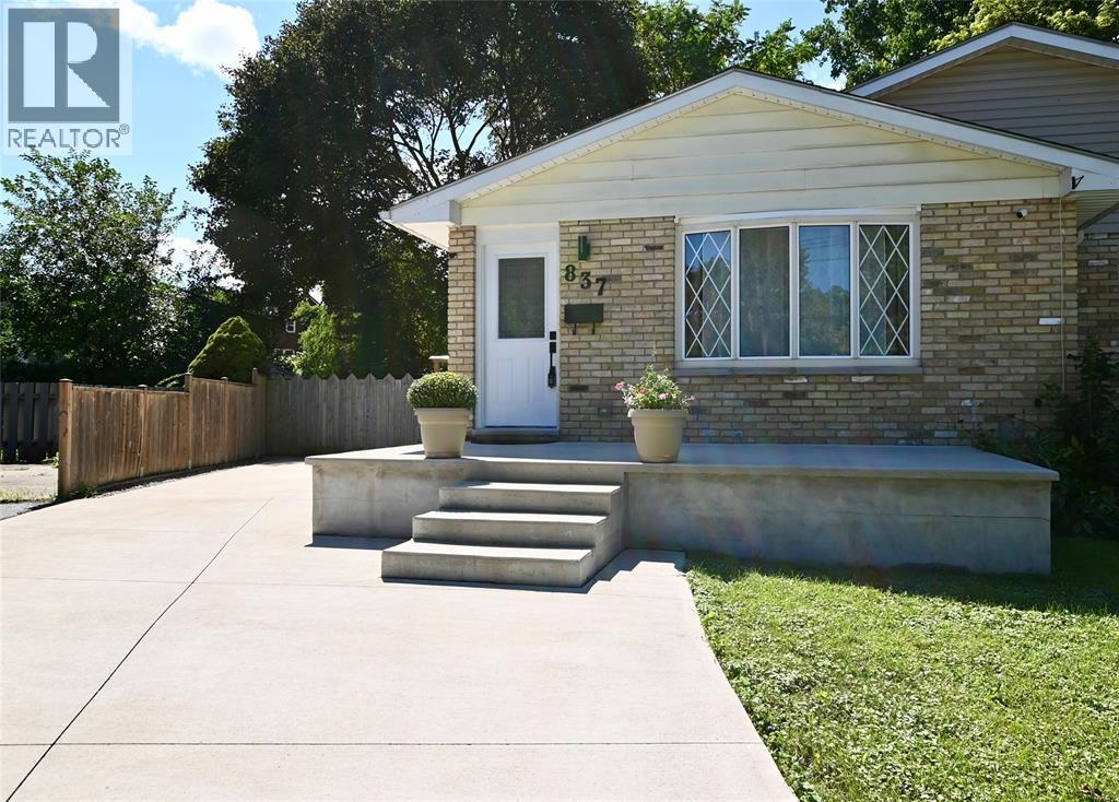 837 WILMONT PLACE Sarnia Ontario Canada N7T4Z9 2