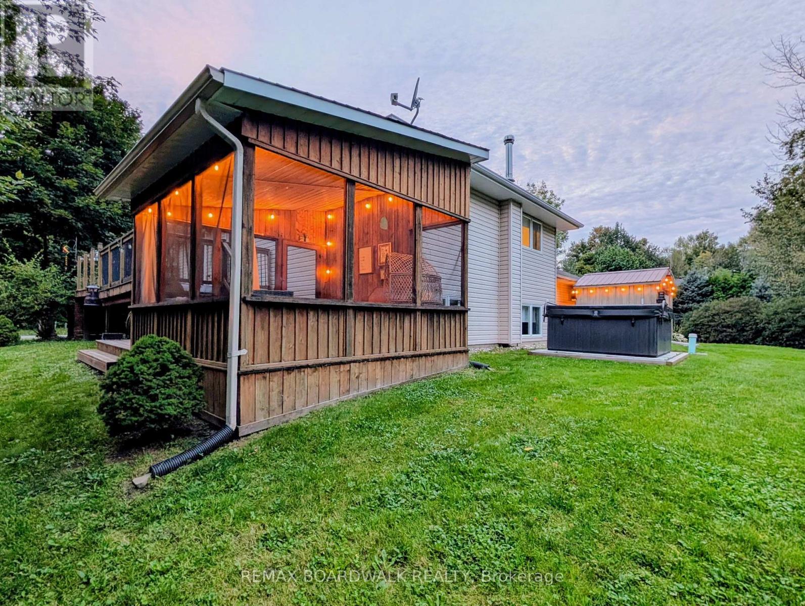 1276 Lori Elizabeth Street, North Dundas, Ontario  K0C 2K0 - Photo 2 - X13793608
