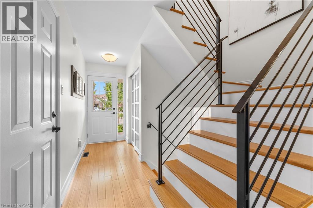 2495 Wooden Hill Circle, Oakville, Ontario  L6M 4E3 - Photo 4 - 40863888