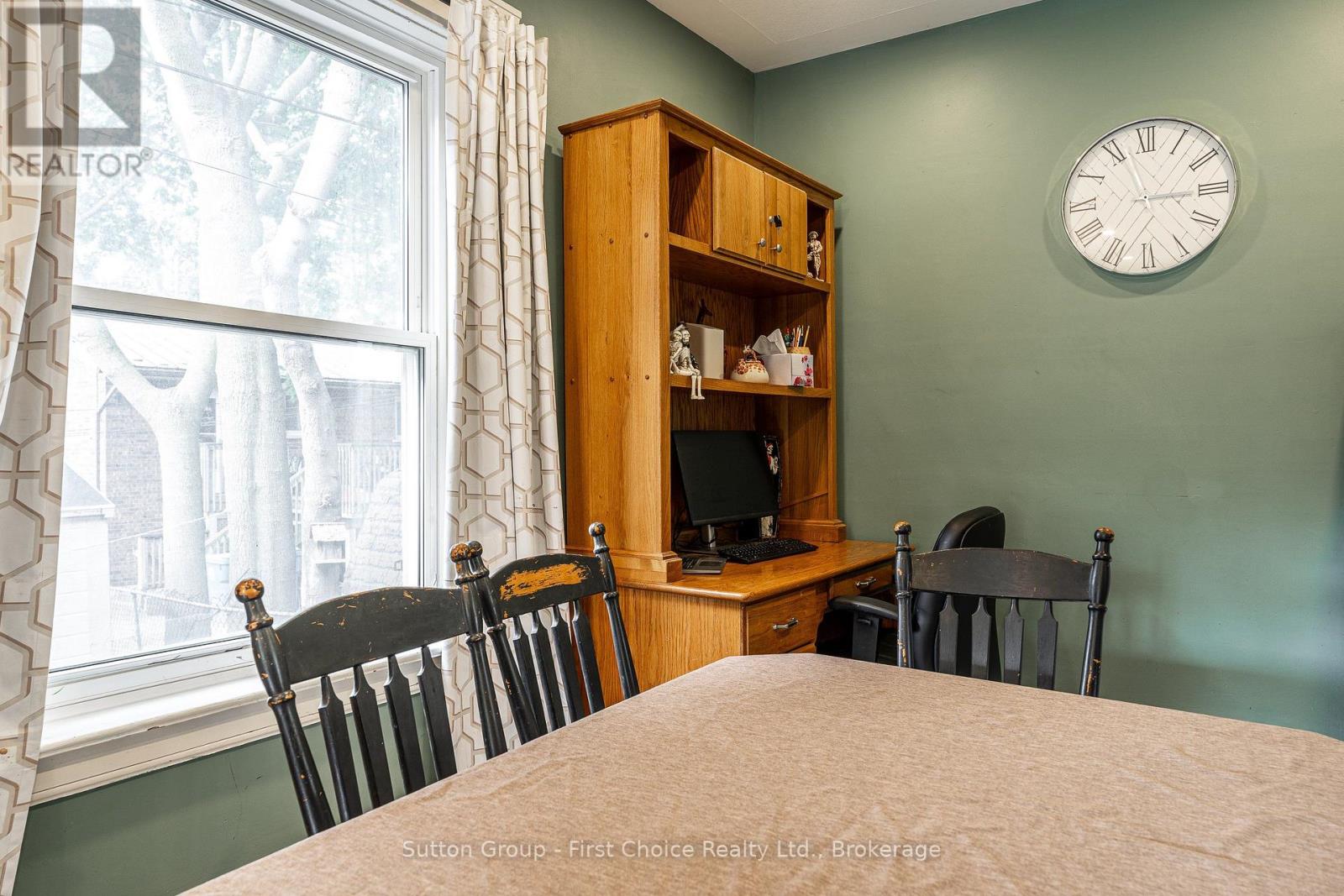232 West Gore Street, Stratford, Ontario  N5A 1K8 - Photo 11 - X13795514