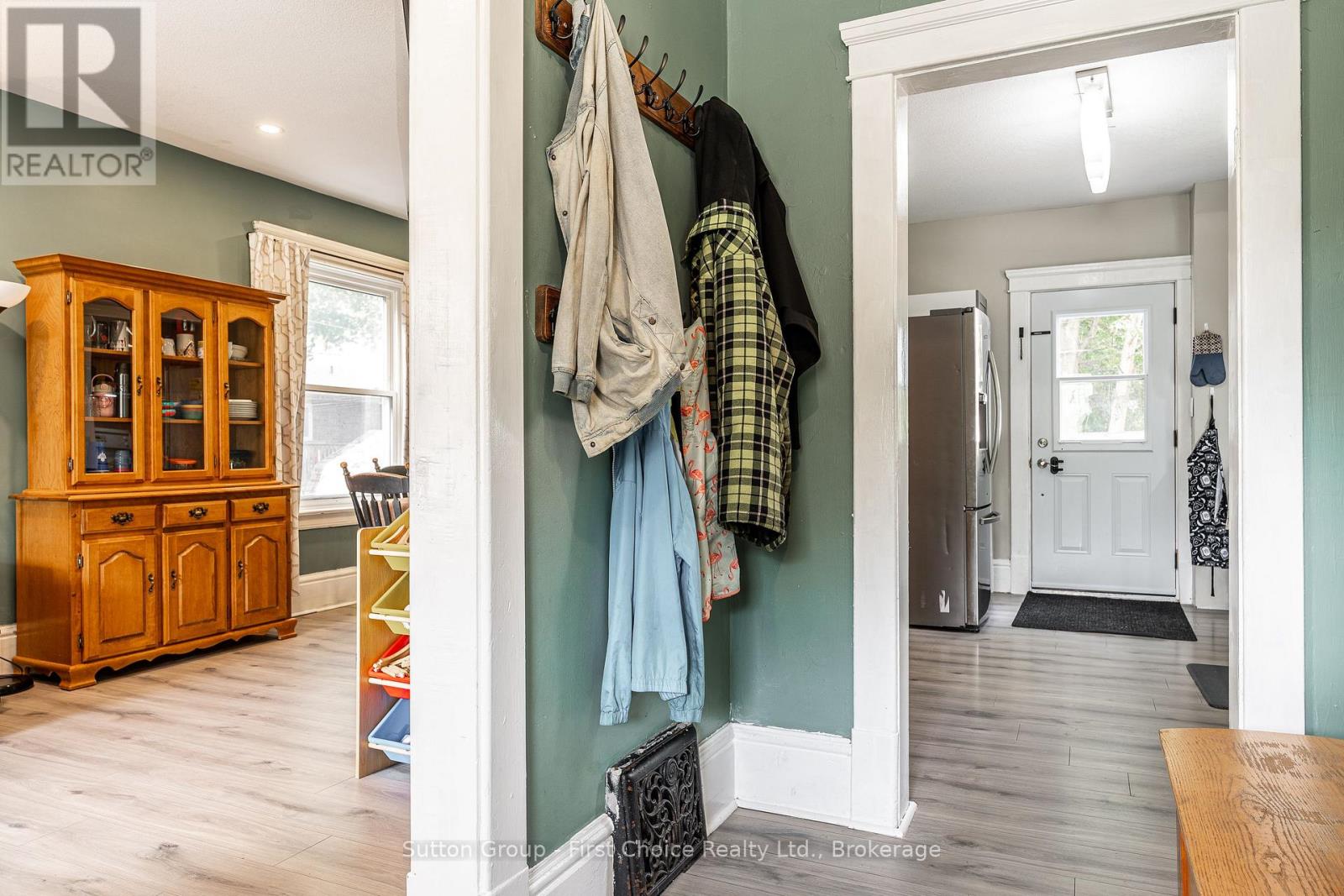 232 West Gore Street, Stratford, Ontario  N5A 1K8 - Photo 4 - X13795514