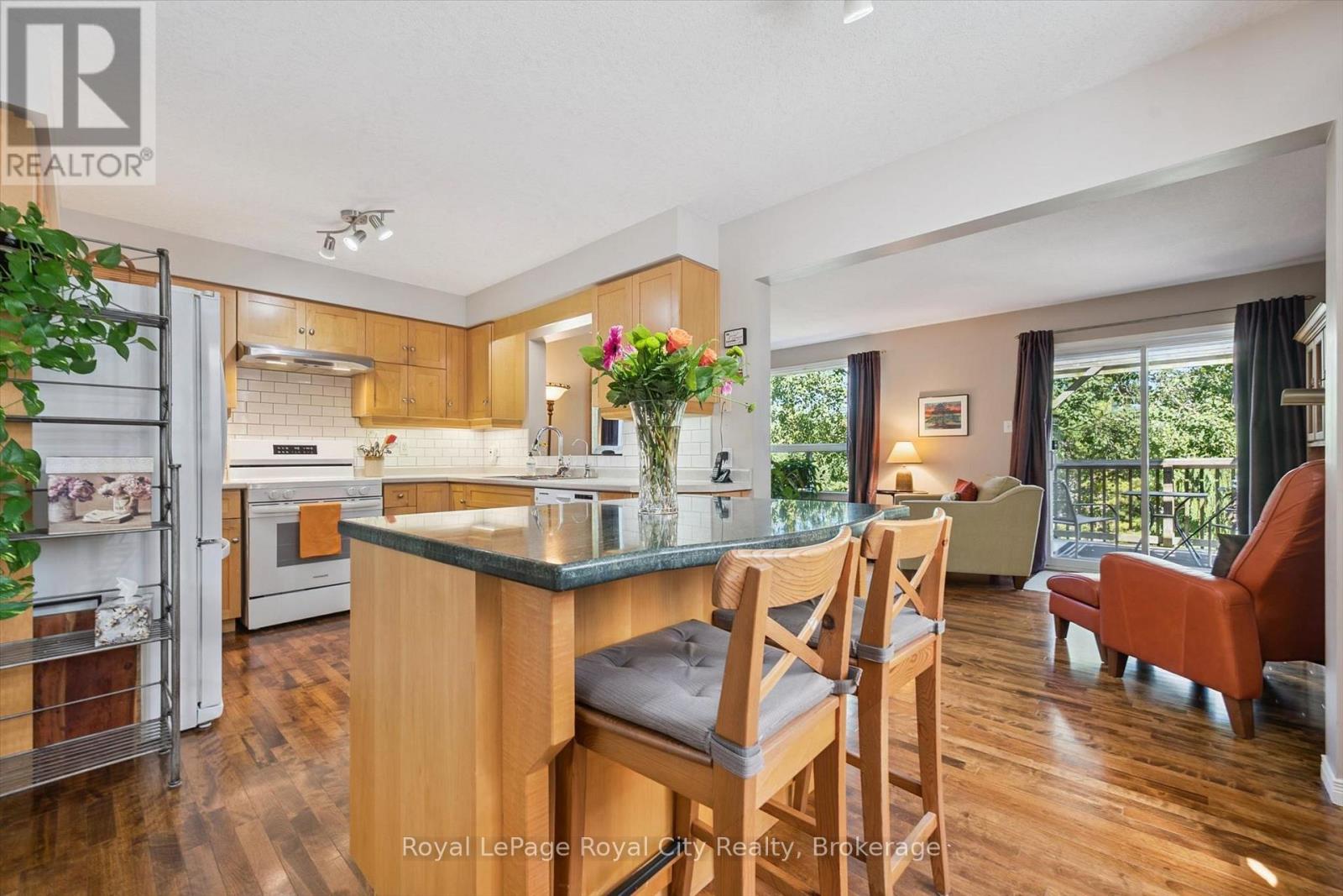 81 Keating Street, Guelph (Grange Road), Ontario  N1E 7G1 - Photo 10 - X13795578