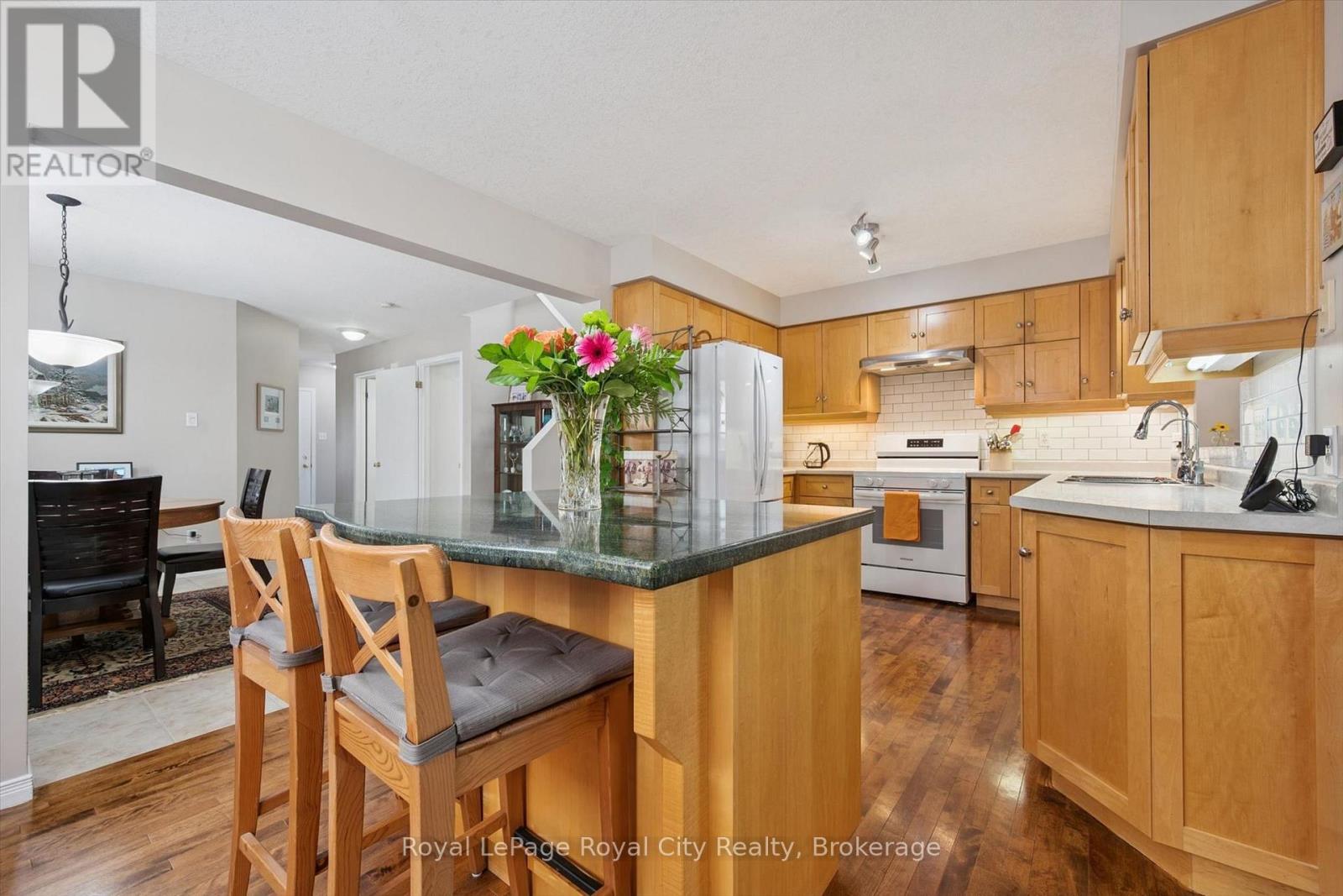 81 Keating Street, Guelph (Grange Road), Ontario  N1E 7G1 - Photo 11 - X13795578