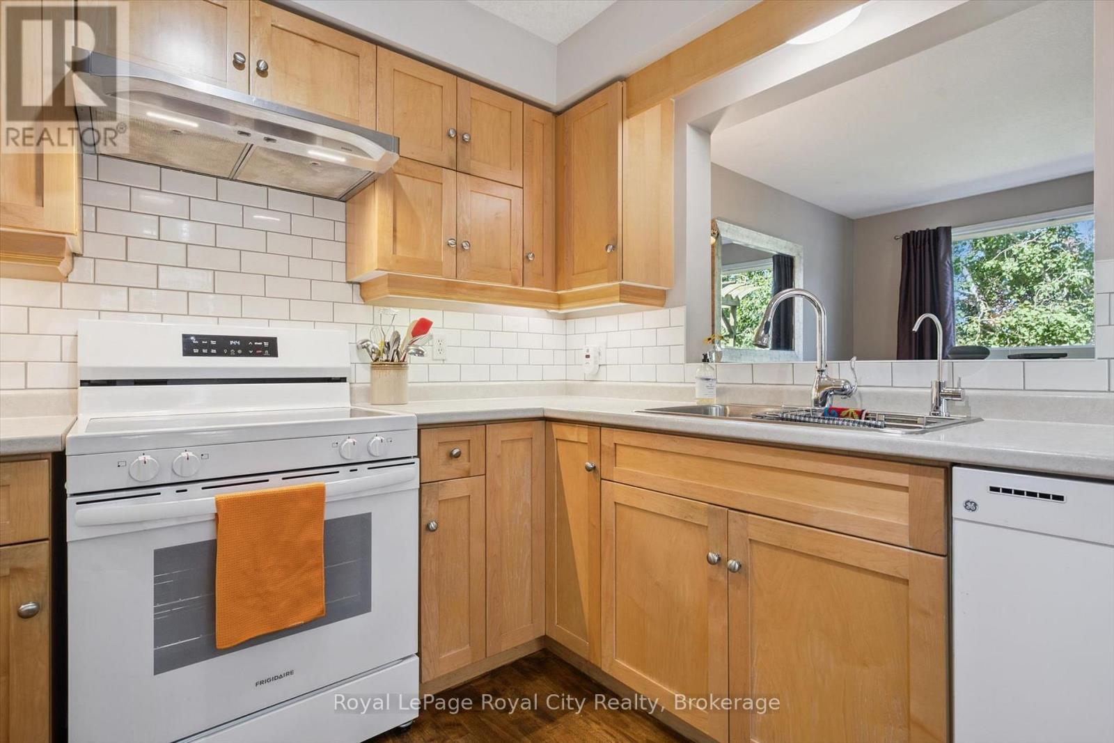 81 Keating Street, Guelph (Grange Road), Ontario  N1E 7G1 - Photo 15 - X13795578