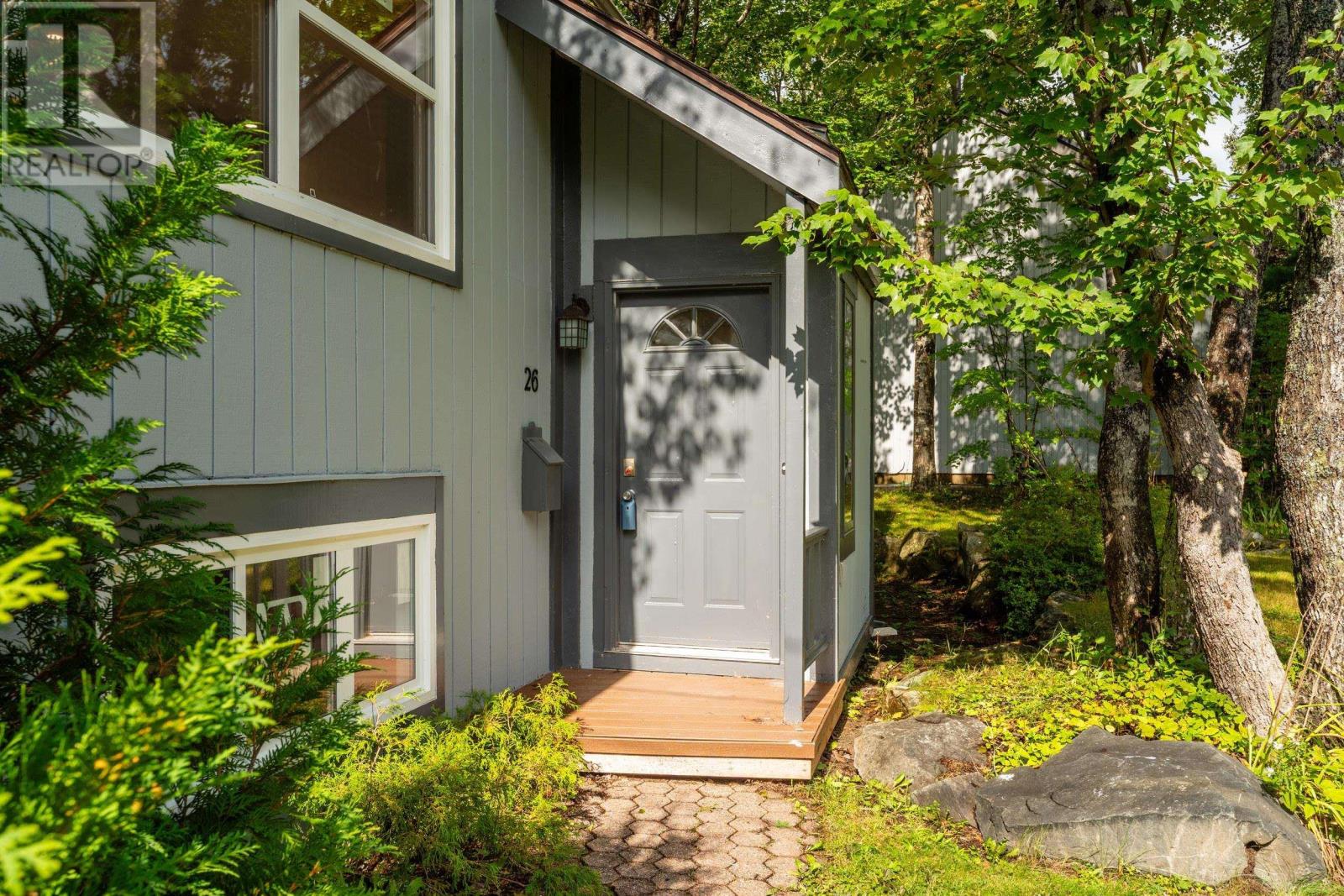 26 Village Crescent, Bedford, Nova Scotia B4A 1J2 - Photo 2 - 202623584
