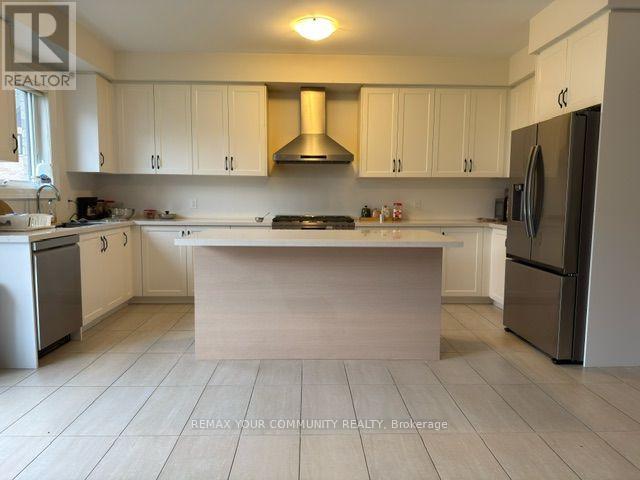 14 Donnybrook Court, Brampton, Ontario  L7A 1Y2 - Photo 10 - W13795524