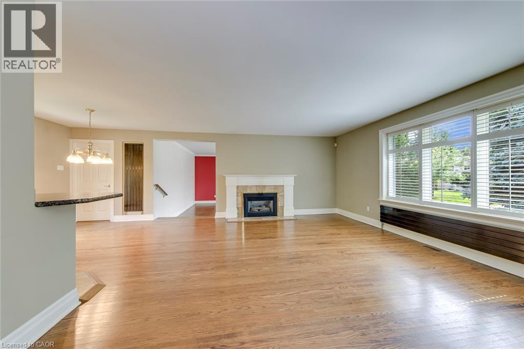 281 Pinehurst Drive, Oakville, Ontario  L6J 4X2 - Photo 6 - 40863759