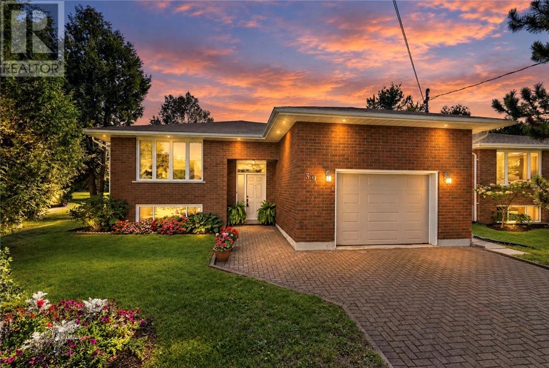 39 Countryside Drive, Sudbury, Ontario