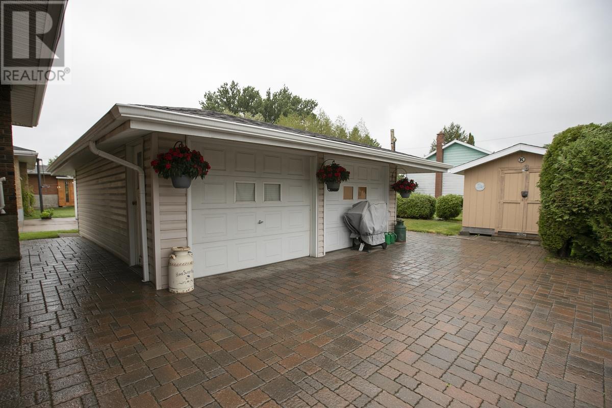 382 Doncaster Rd, Sault Ste. Marie, Ontario  P6C 2V2 - Photo 5 - SM262581