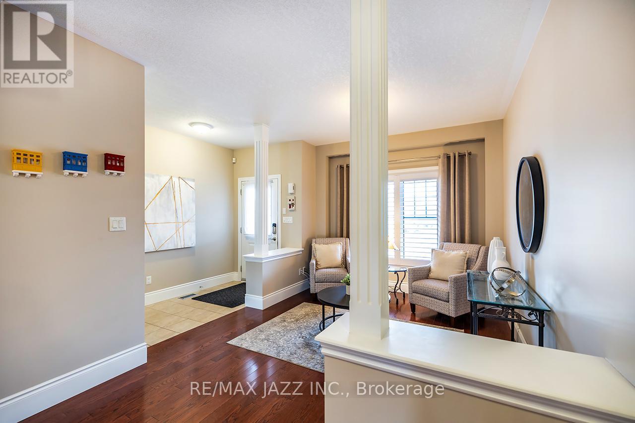 892 Barbados Street, Oshawa, Ontario  L1J 0A5 - Photo 7 - E13795904