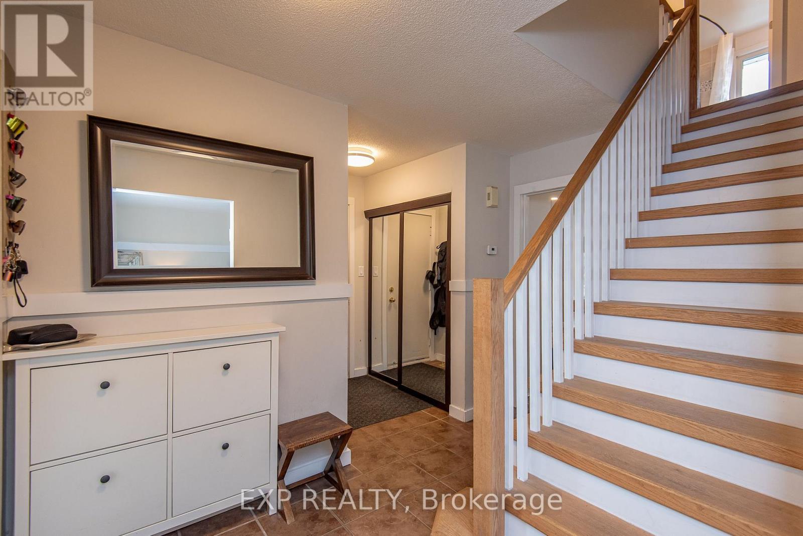 163 Tweed Crescent, Russell, Ontario  K4R 1A3 - Photo 4 - X13789382