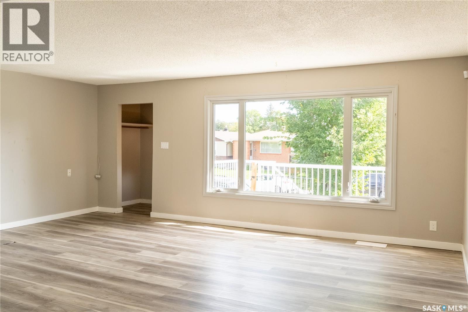 2232 Mcara Street, Regina, Saskatchewan  S4N 2W1 - Photo 5 - SK048726