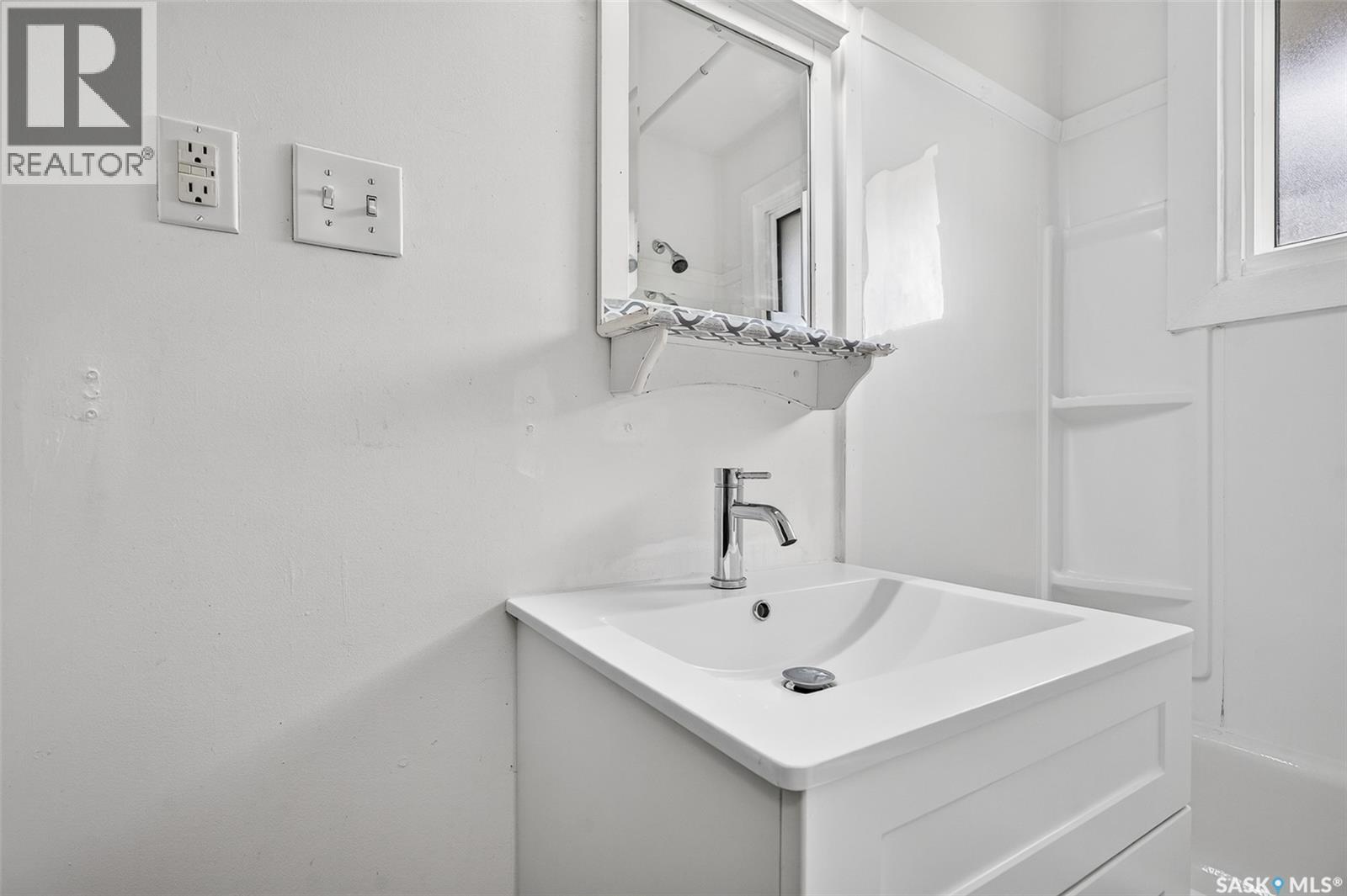 1023 Coteau Street W, Moose Jaw, Saskatchewan  S6H 5G3 - Photo 43 - SK048658