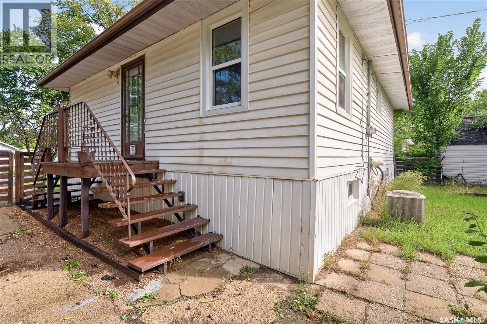 1023 Coteau Street W, Moose Jaw, Saskatchewan  S6H 5G3 - Photo 7 - SK048658