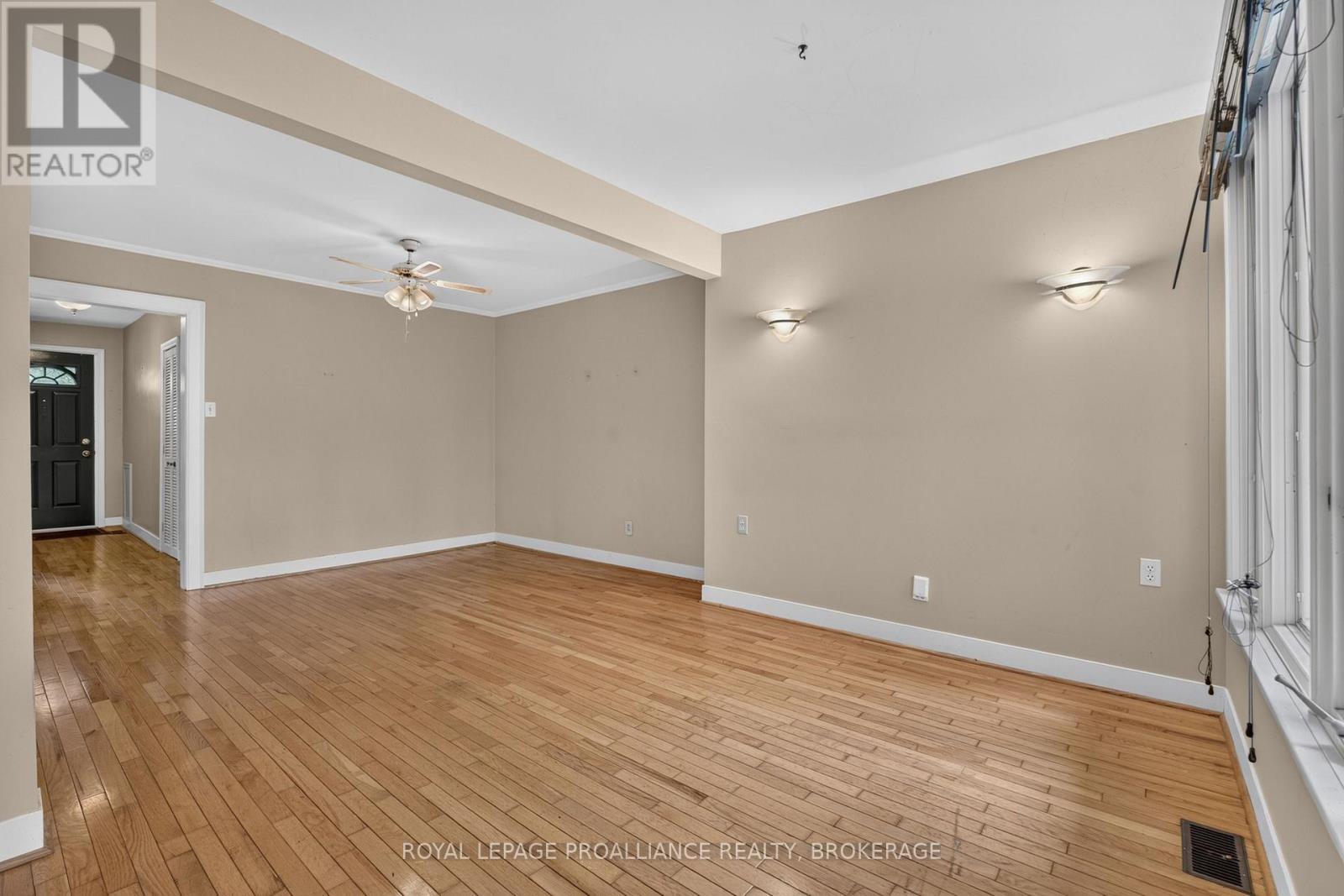 364 Glengarry Road, Kingston, Ontario  K7M 3K2 - Photo 17 - X13795656