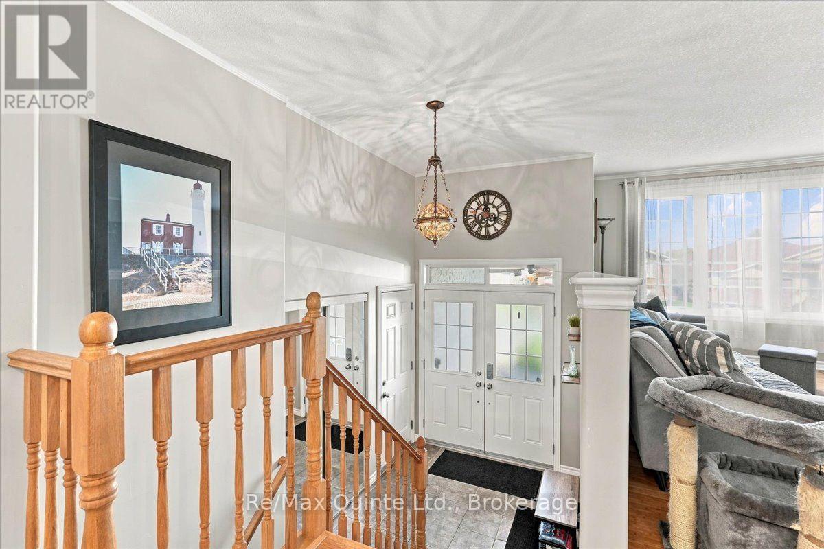 14 Ridgeview Lane, Quinte West, Ontario  K8V 5P8 - Photo 7 - X13795662