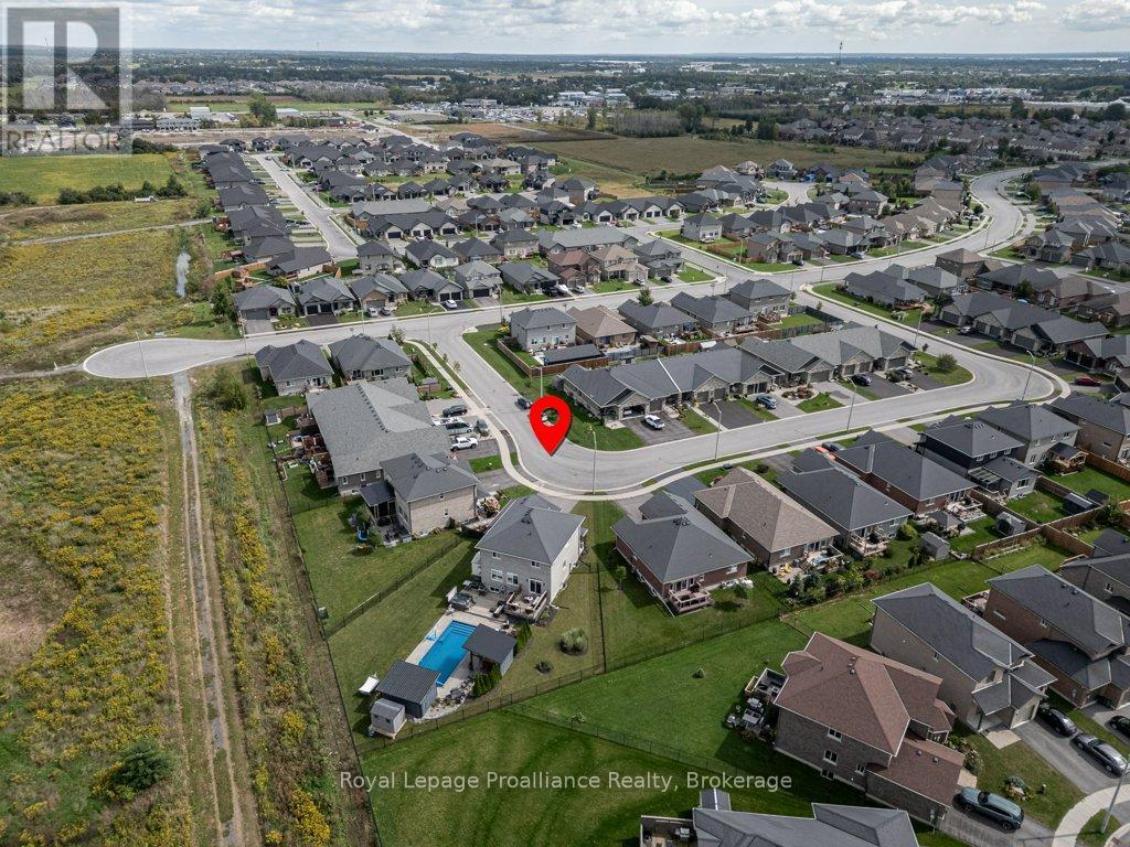 35 Virginia Crescent, Belleville (Thurlow Ward), Ontario  K8N 0K5 - Photo 7 - X13795910