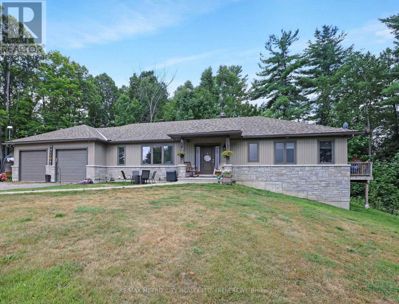 2457 BURNSTOWN ROAD, McNab/Braeside, Ontario