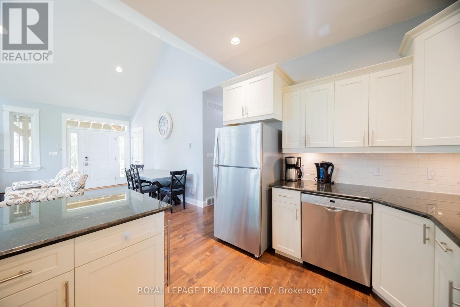 71288 Elm Street, Bluewater, Ontario  N0M 1N0 - Photo 19 - X13795724
