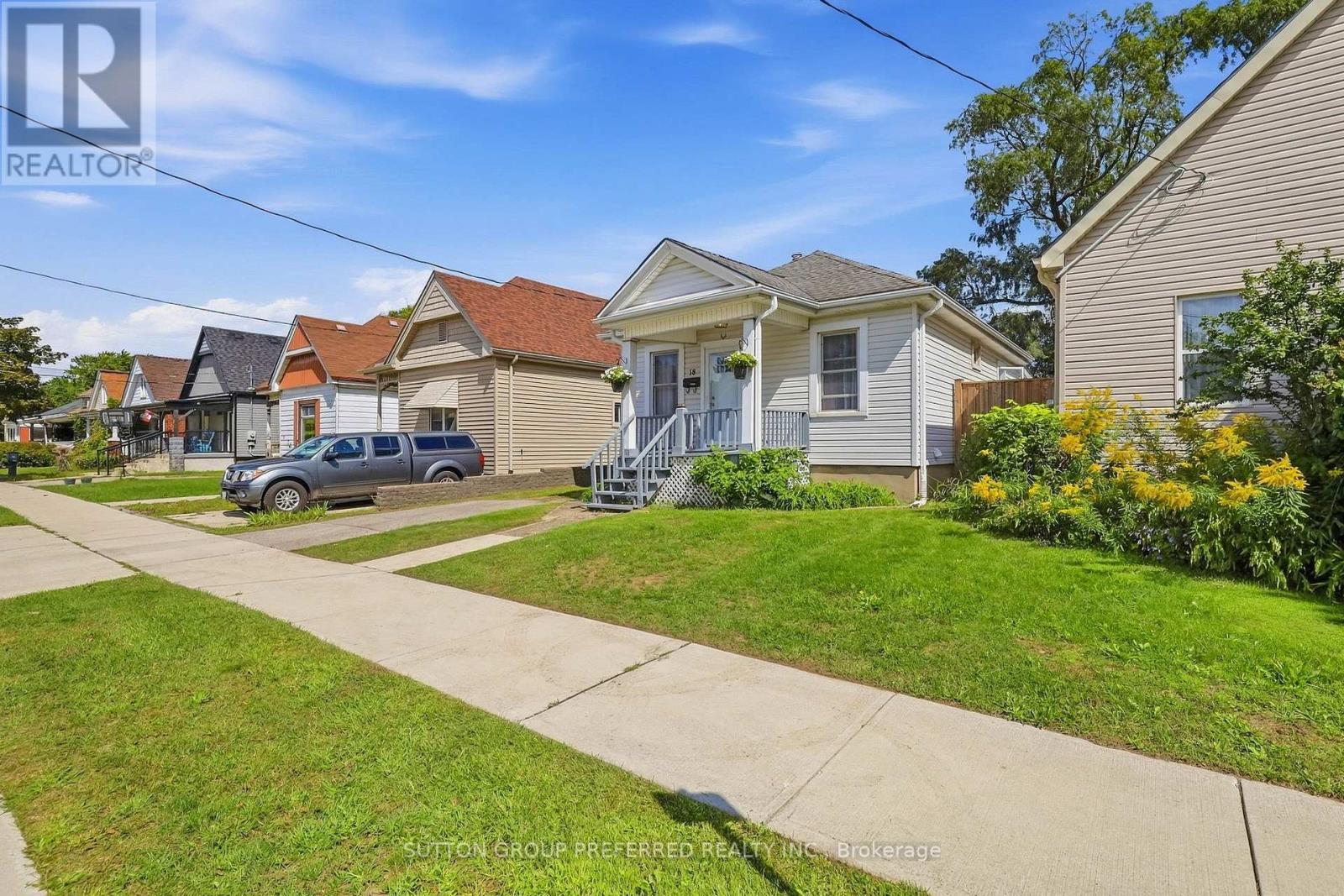 18 Hyla Street, London East, Ontario  N5Z 2K9 - Photo 2 - X13795806
