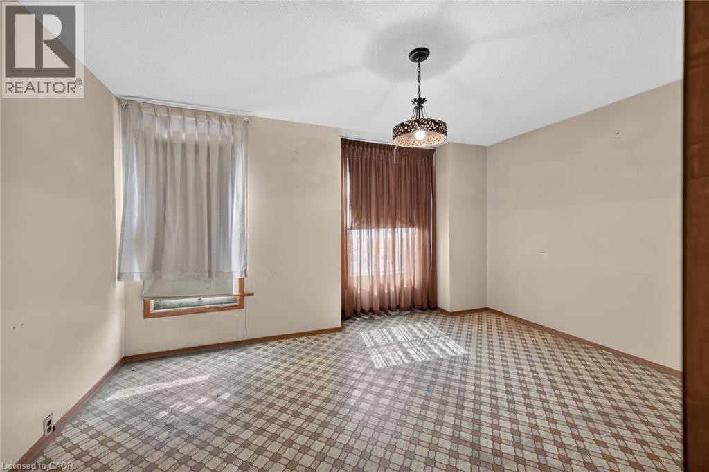 15 Kinrade Avenue, Hamilton, Ontario  L8L 6L5 - Photo 16 - 40858792