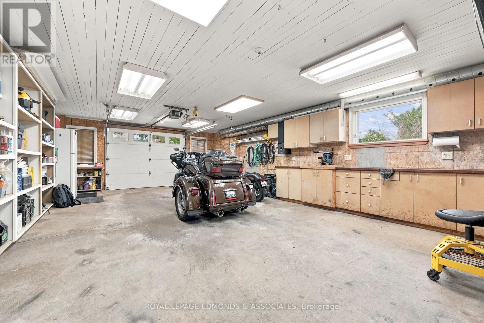 11952 Round Lake Road, Laurentian Valley, Ontario  K8A 6W8 - Photo 32 - X13795944