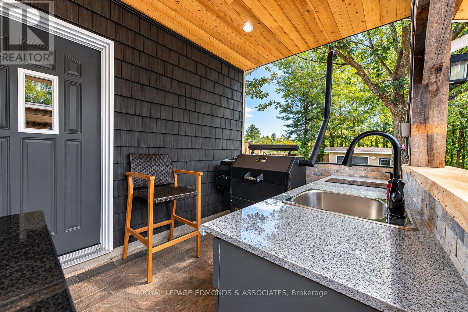 11952 Round Lake Road, Laurentian Valley, Ontario  K8A 6W8 - Photo 41 - X13795944