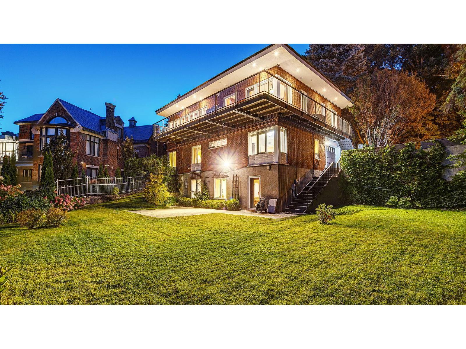 70 Summit Circle Westmount Quebec Canada H3Y1B5 4