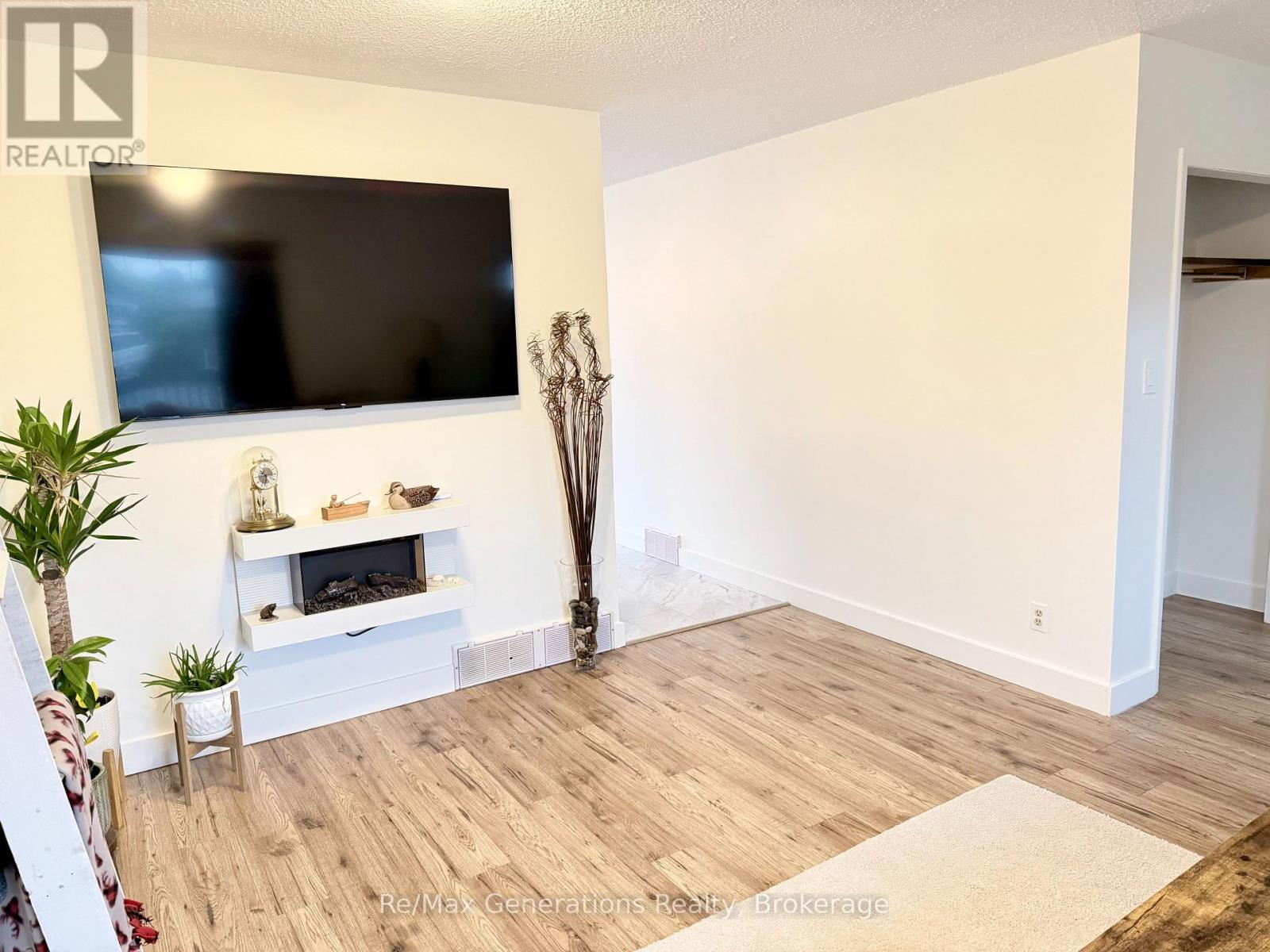 1413 Francis Street W, Thunder Bay (Westfort), Ontario  P7E 4G5 - Photo 5 - X13796036