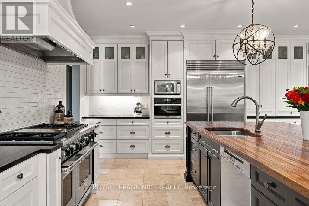 6399 Pinestone Road, Niagara Falls (Stamford), Ontario  L2J 4L1 - Photo 11 - X13795716
