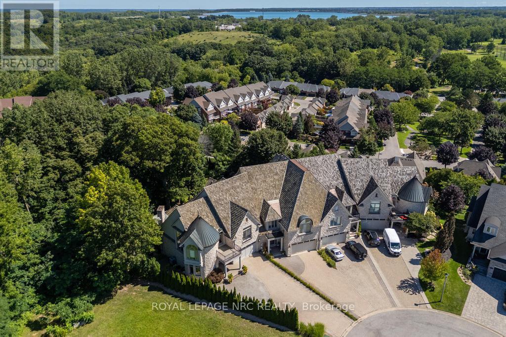 6399 Pinestone Road, Niagara Falls (Stamford), Ontario  L2J 4L1 - Photo 2 - X13795716
