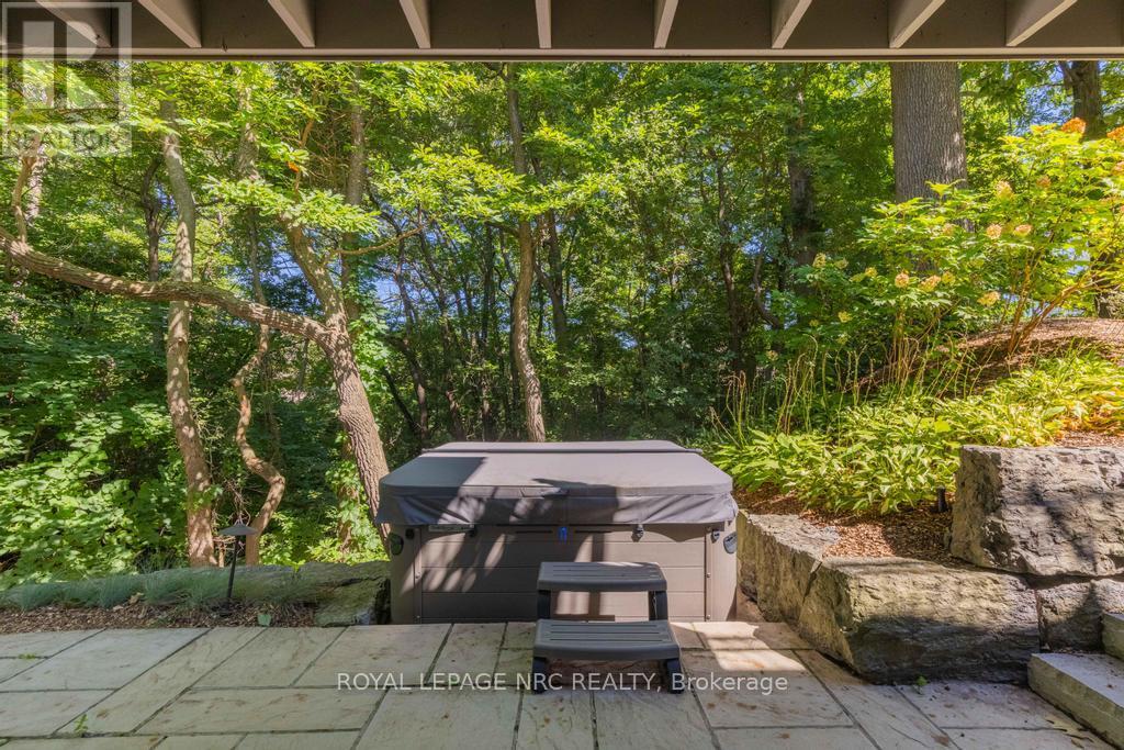 6399 Pinestone Road, Niagara Falls (Stamford), Ontario  L2J 4L1 - Photo 35 - X13795716