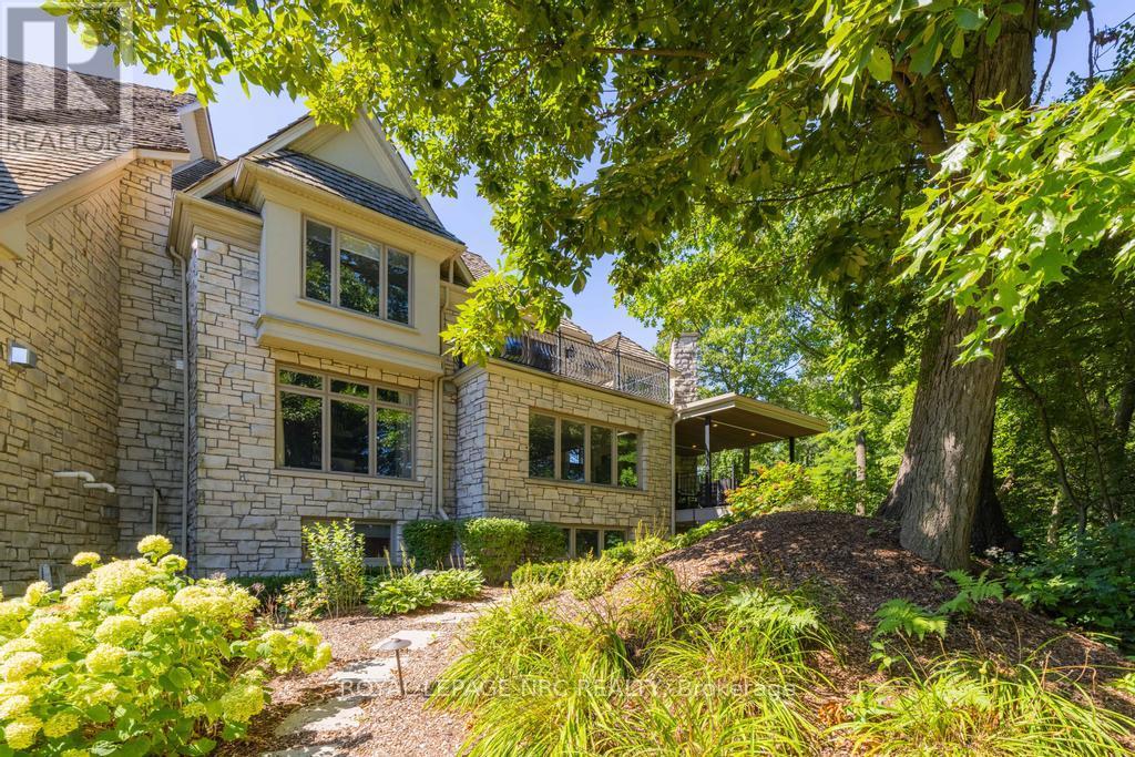 6399 Pinestone Road, Niagara Falls (Stamford), Ontario  L2J 4L1 - Photo 45 - X13795716
