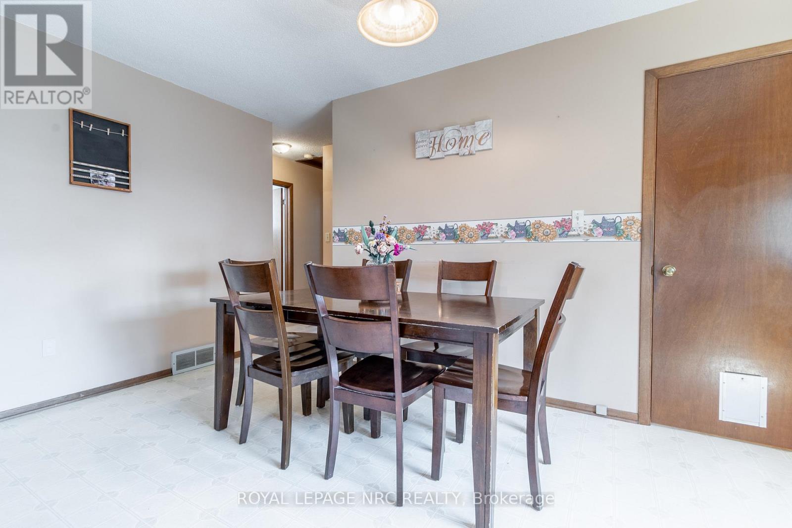 62 Lillian Place, Fort Erie (Lakeshore), Ontario  L2A 5M2 - Photo 11 - X13795864