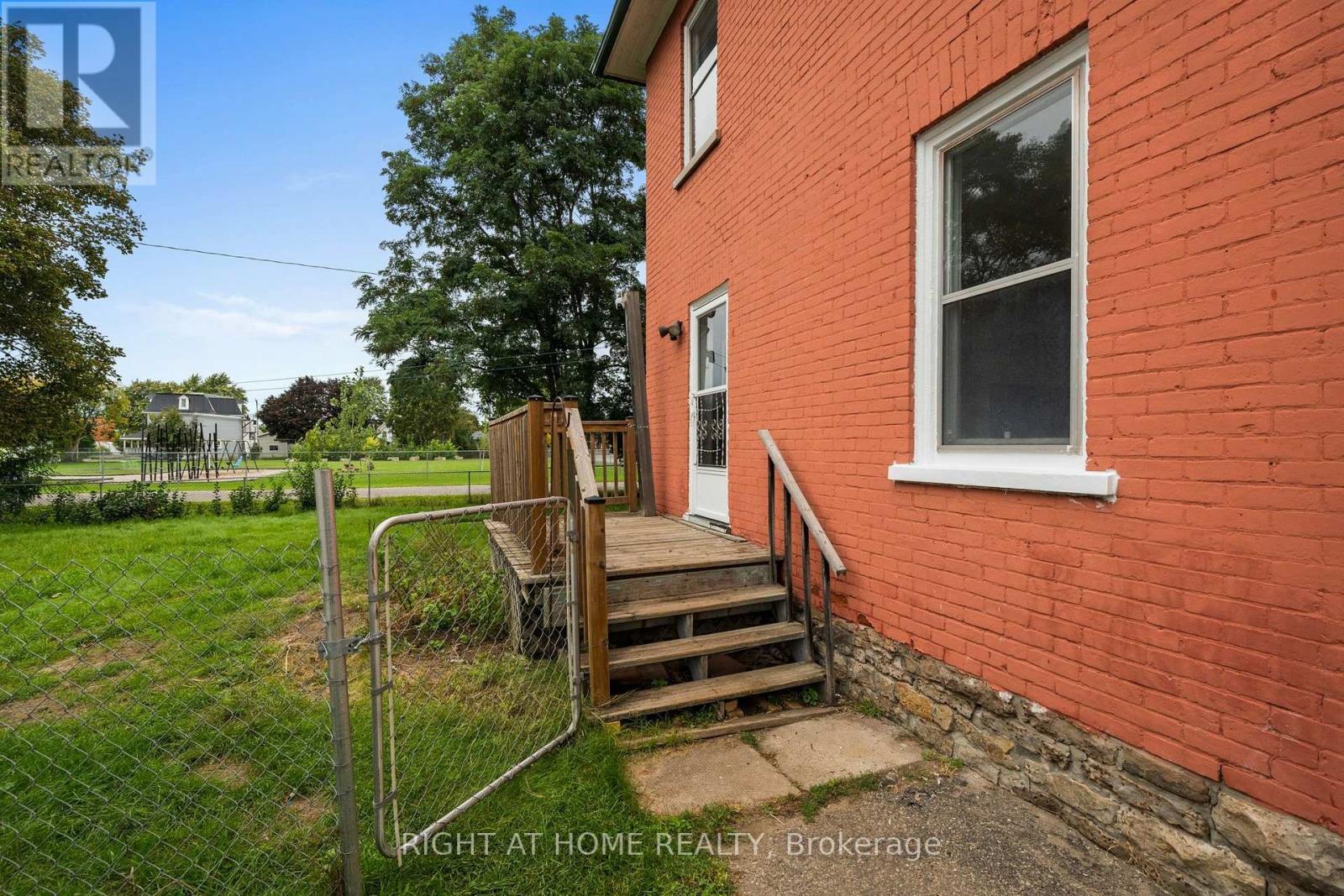 36 Empress Avenue, Smiths Falls, Ontario  K7A 4V8 - Photo 42 - X13795676