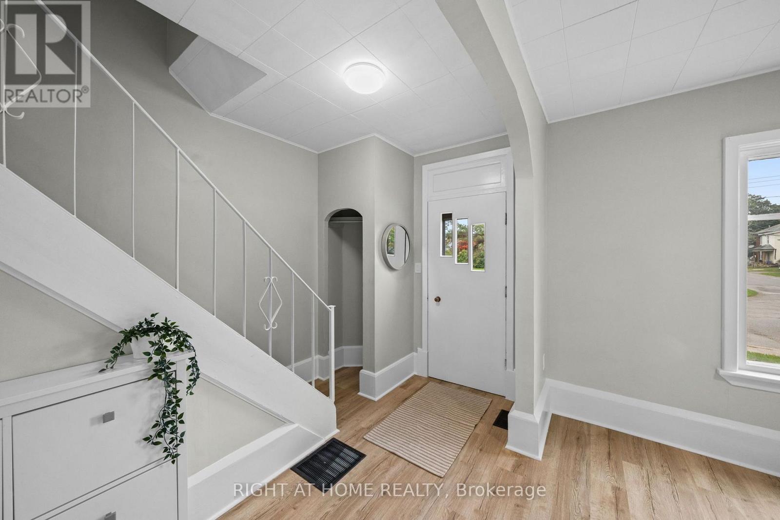 36 Empress Avenue, Smiths Falls, Ontario  K7A 4V8 - Photo 6 - X13795676