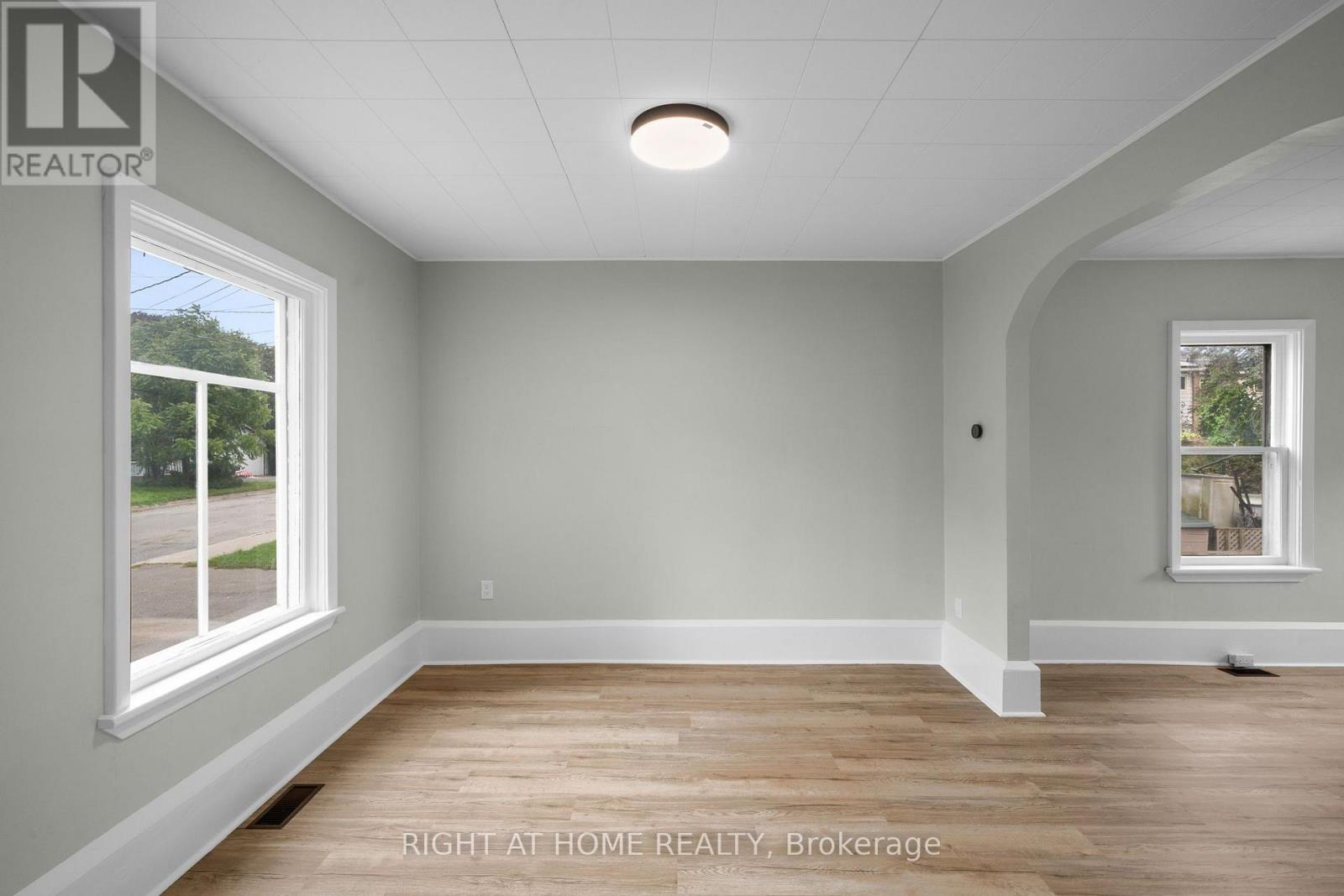 36 Empress Avenue, Smiths Falls, Ontario  K7A 4V8 - Photo 9 - X13795676