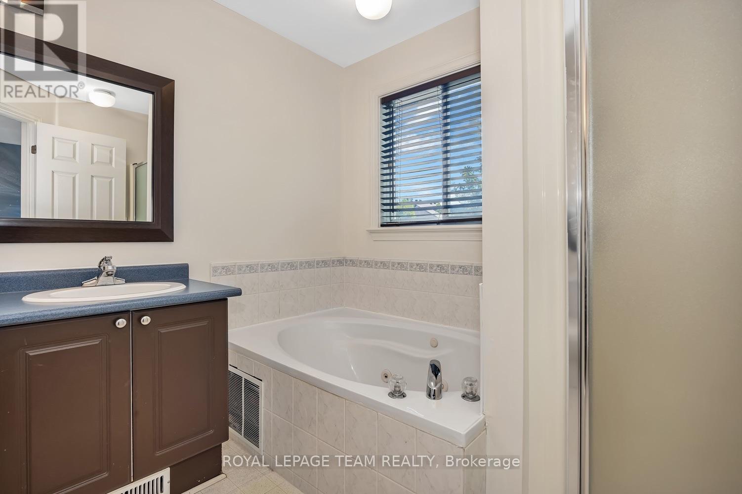 96 Redpath Drive, Ottawa, Ontario  K2G 6E3 - Photo 15 - X13795712