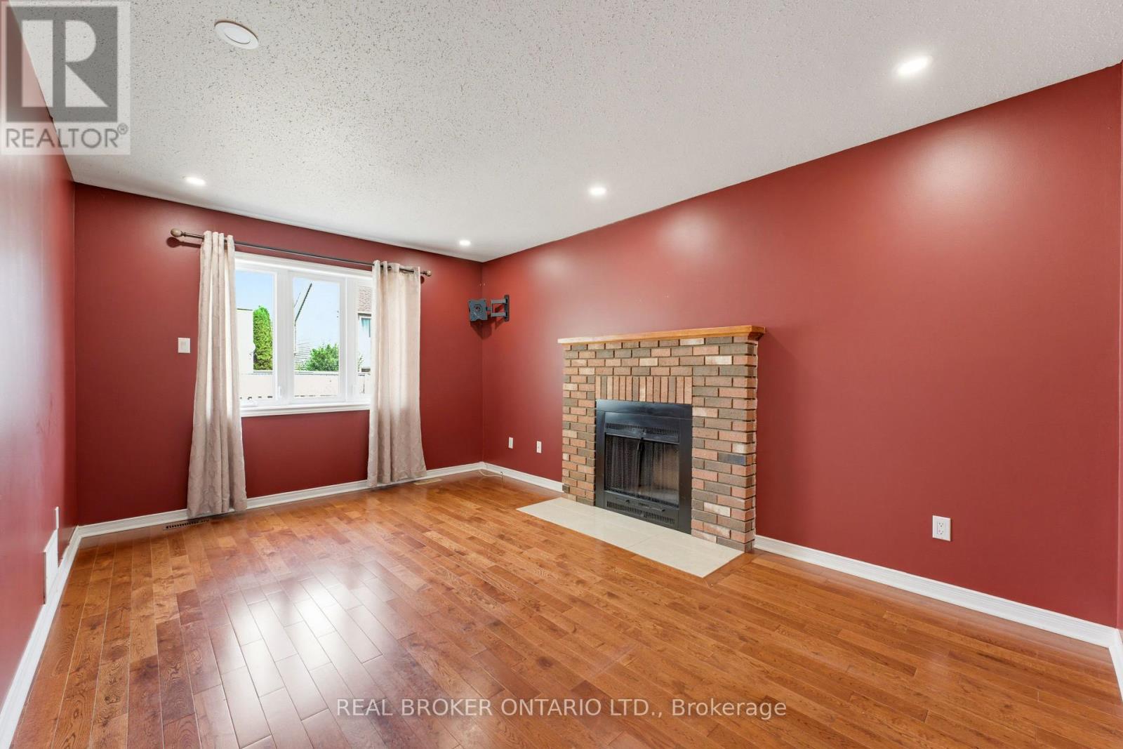 1864 Chaine Court, Ottawa, Ontario  K1C 2N3 - Photo 8 - X13795884