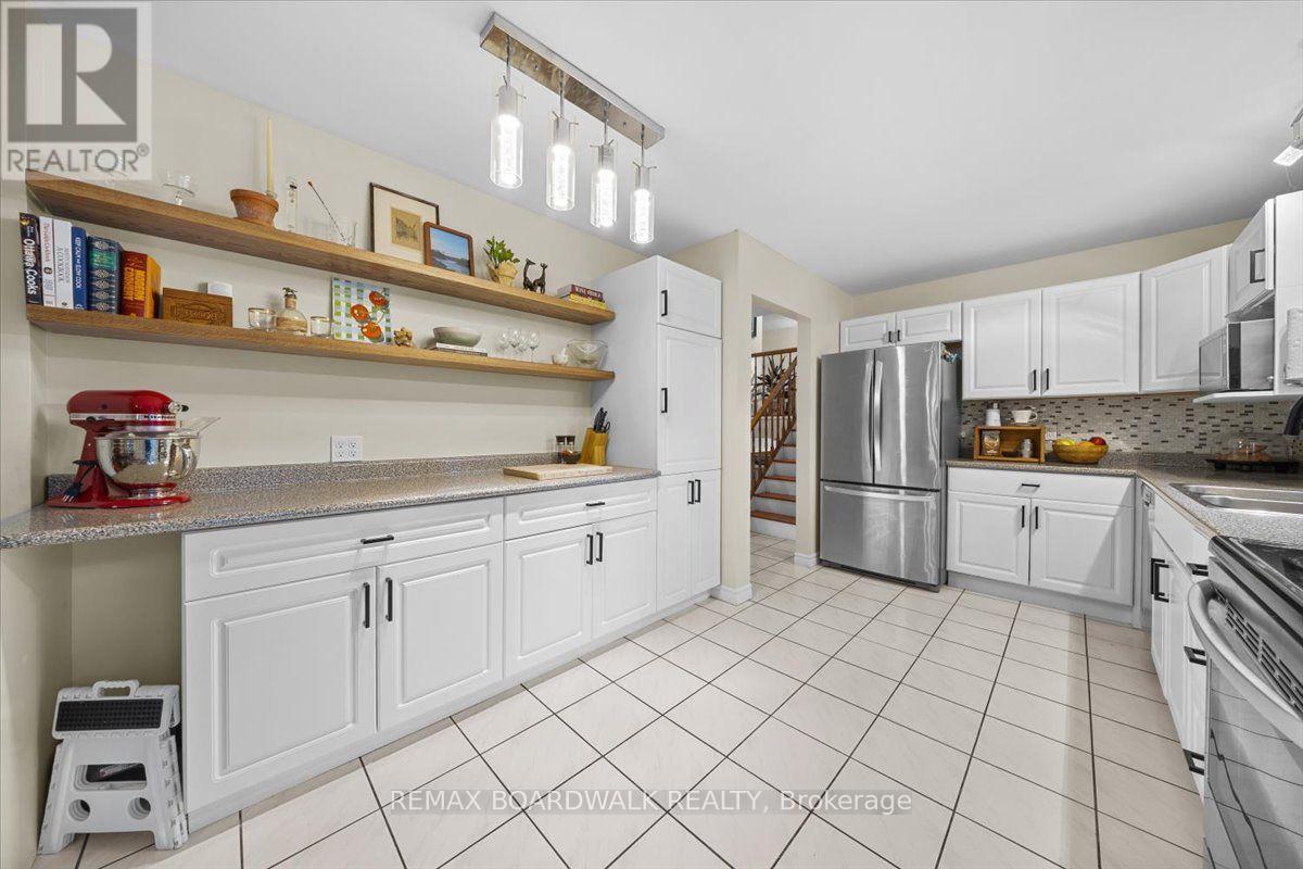 989 Cahill Drive W, Ottawa, Ontario  K1V 9H9 - Photo 10 - X13795956