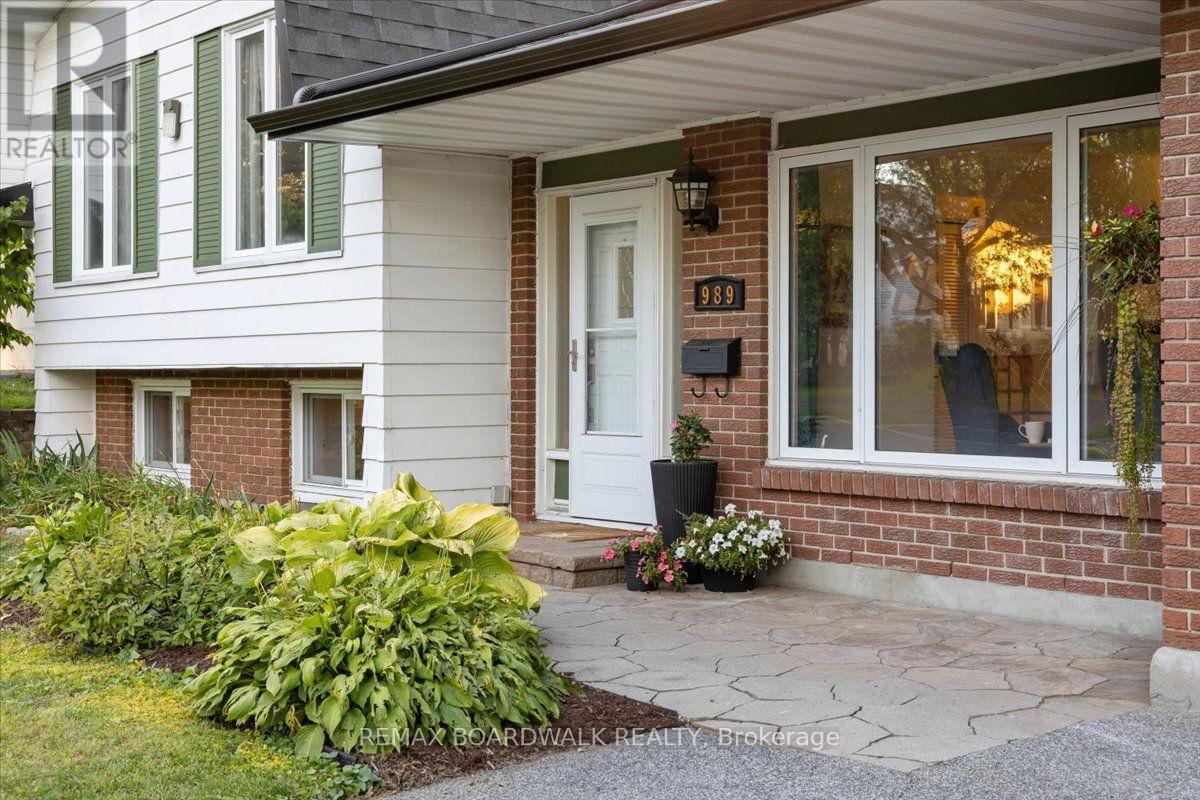 989 Cahill Drive W, Ottawa, Ontario  K1V 9H9 - Photo 2 - X13795956