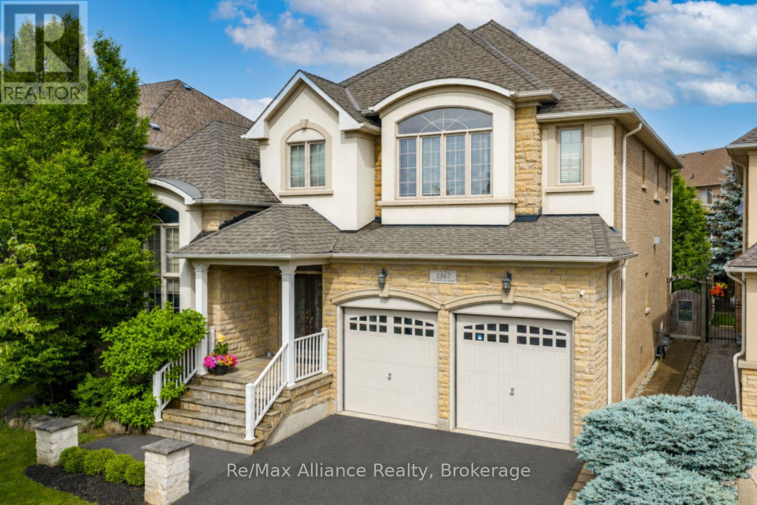1367 Arrowhead Road, Oakville, Ontario  L6H 0C5 - Photo 1 - W13795822