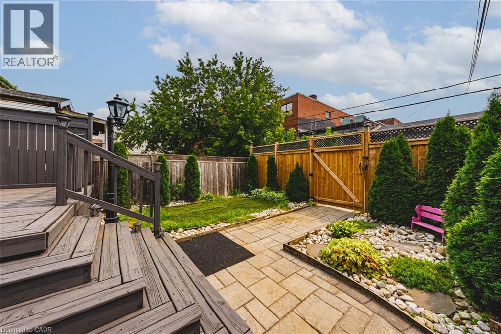 218 Grosvenor Avenue N, Hamilton, Ontario  L8L 7S9 - Photo 30 - 40863391