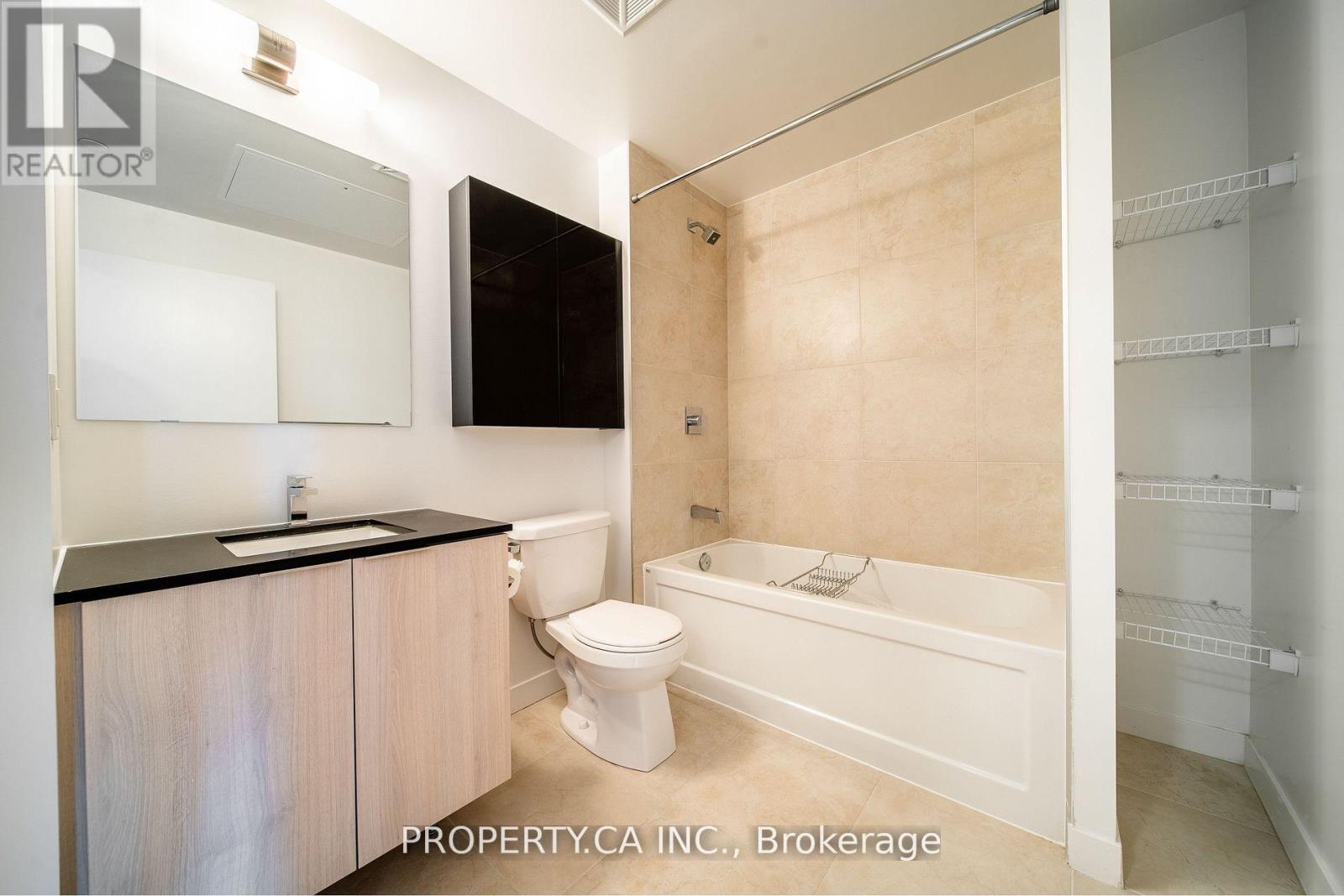 837 - 31 Tippett Road, Toronto (Clanton Park), Ontario  M3H 0C8 - Photo 15 - C13795936
