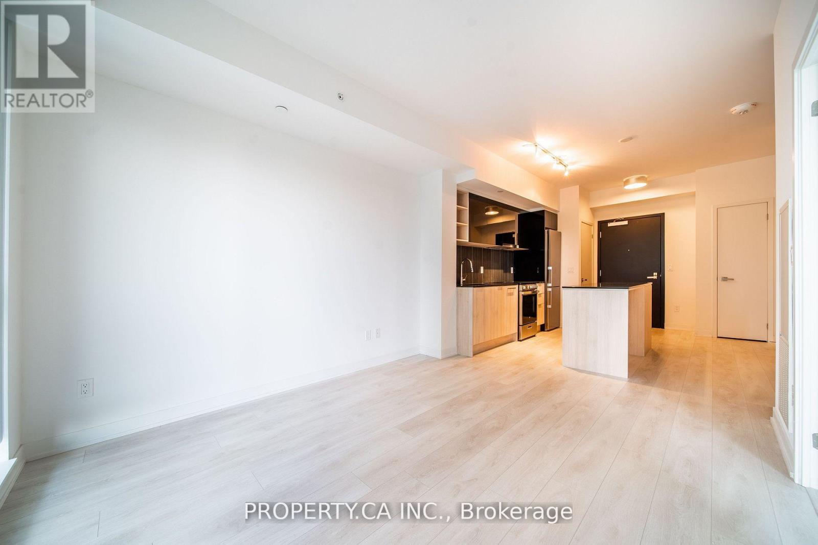 837 - 31 Tippett Road, Toronto (Clanton Park), Ontario  M3H 0C8 - Photo 8 - C13795936