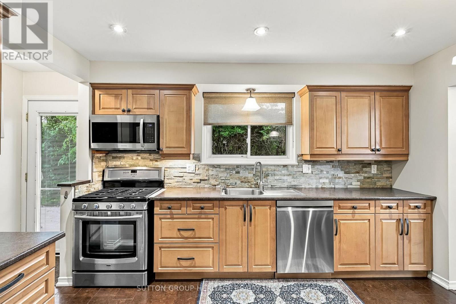 64 Gregory Road, Ajax (South East), Ontario  L1S 3B4 - Photo 13 - E13795630