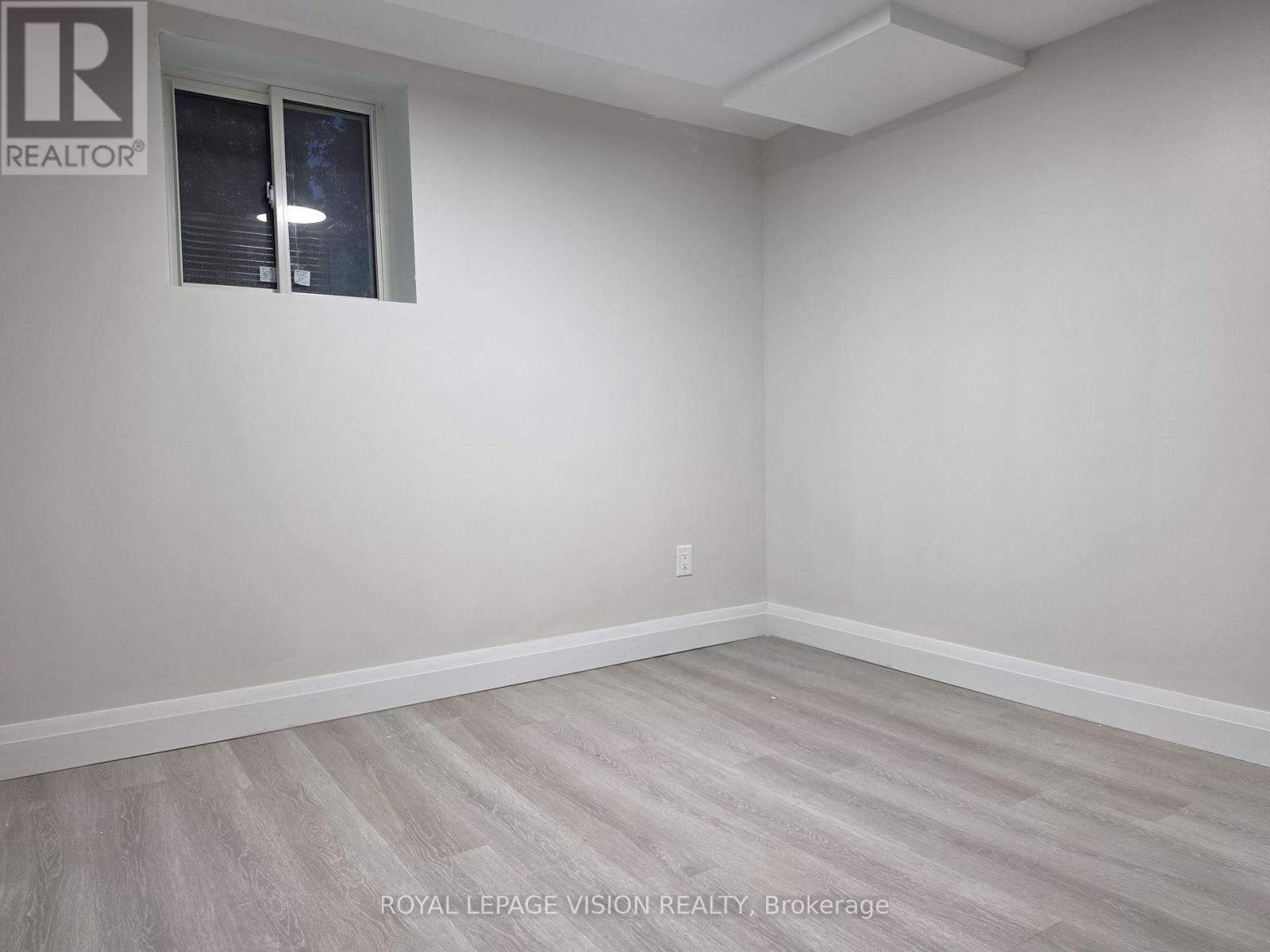 Bsmt 2 - 706 Leaside Street, Pickering (West Shore), Ontario  L1W 2X1 - Photo 12 - E13795672