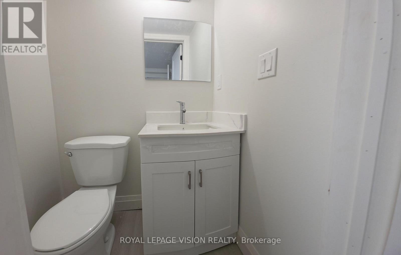 Bsmt 2 - 706 Leaside Street, Pickering (West Shore), Ontario  L1W 2X1 - Photo 18 - E13795672