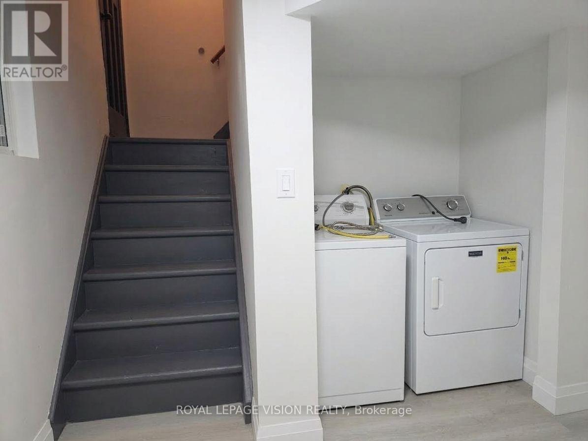 Bsmt 2 - 706 Leaside Street, Pickering (West Shore), Ontario  L1W 2X1 - Photo 5 - E13795672