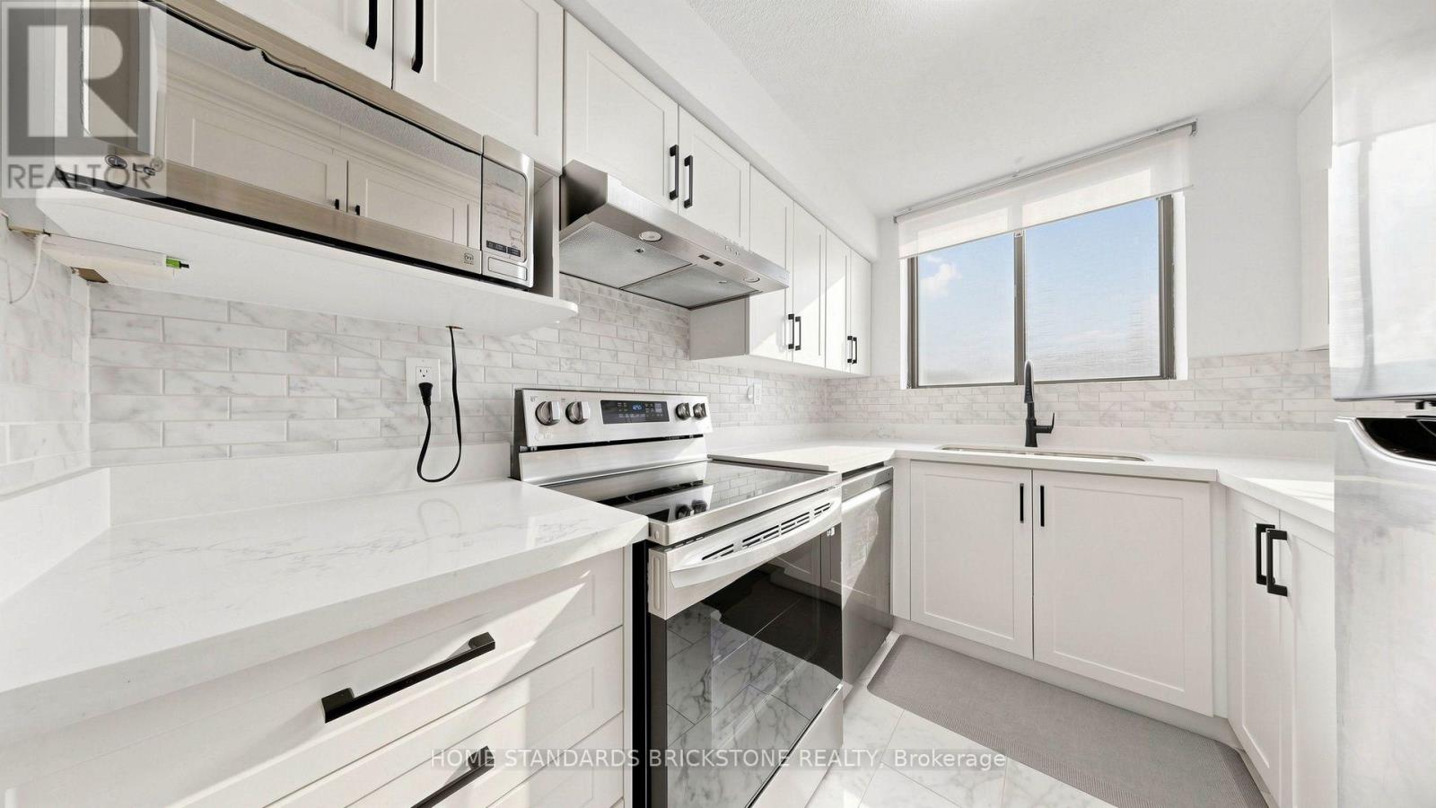 211 - 99 Blackwell Avenue, Toronto, Ontario  M1B 3R5 - Photo 4 - E13796004